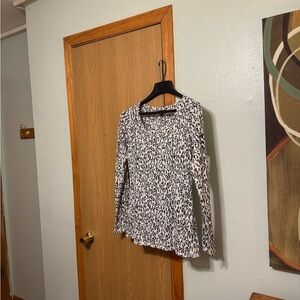 Express Large Multi-Color w/Animal Print Long Sleeve Scoop Neck Burnout Top
